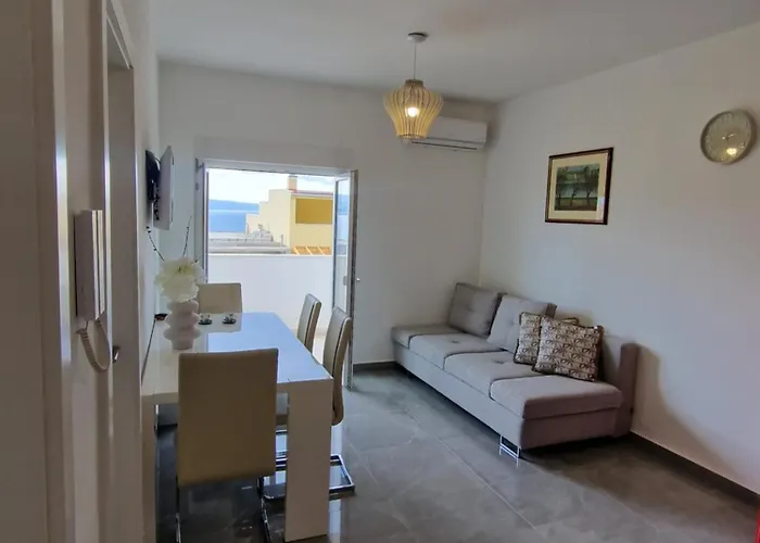 C Nemira Apartment Omis