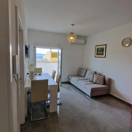 C Nemira 아파트 오미스