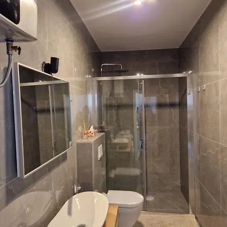 Apartamento C Nemira *