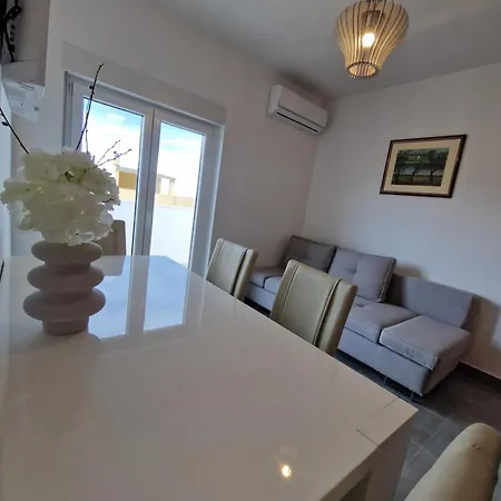 Apartamento C Nemira